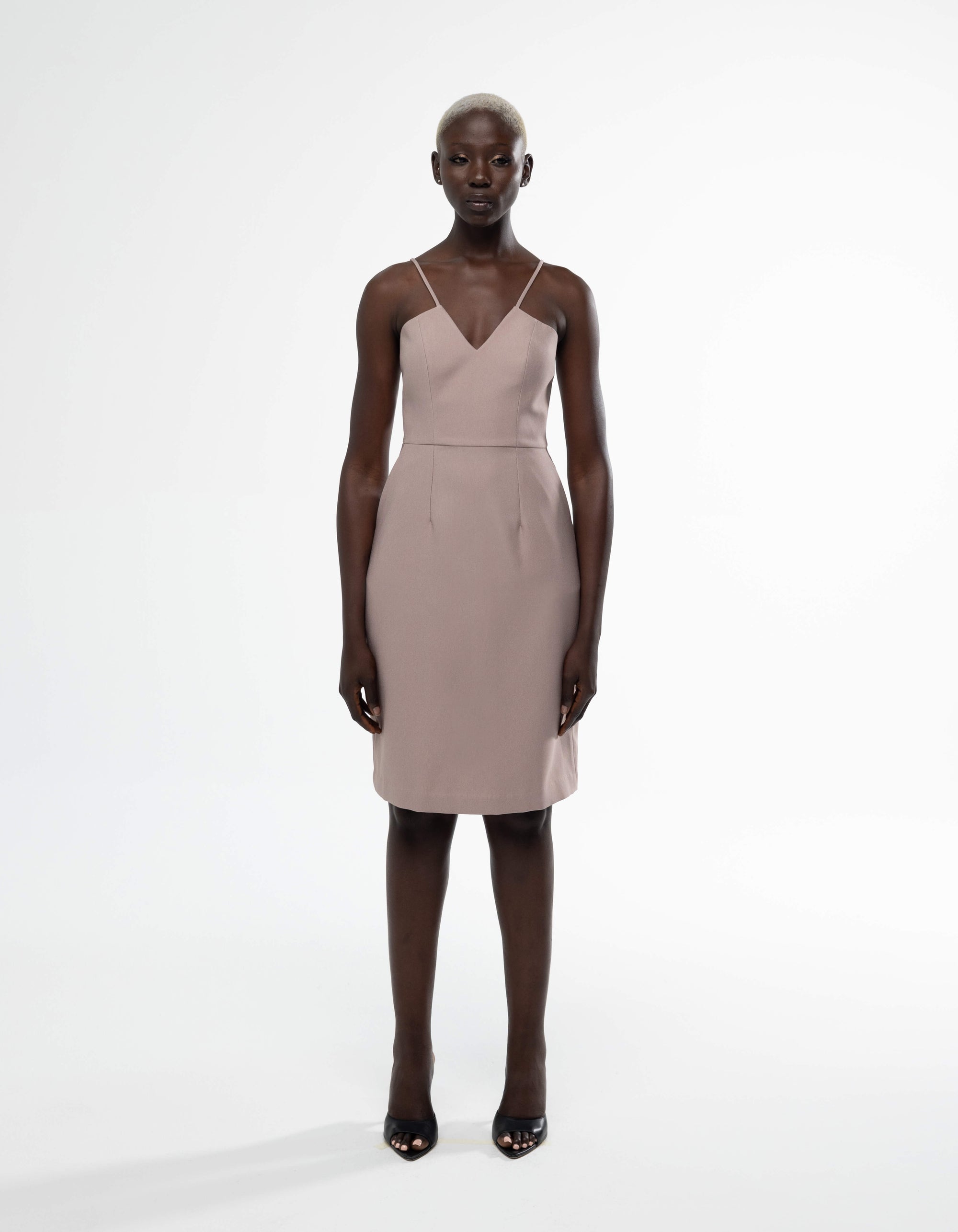 ROBE MIDI À BRETELLES EN V