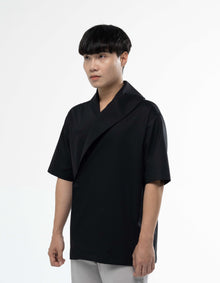 CHEMISE À MANCHES COURTES À COL COURT
